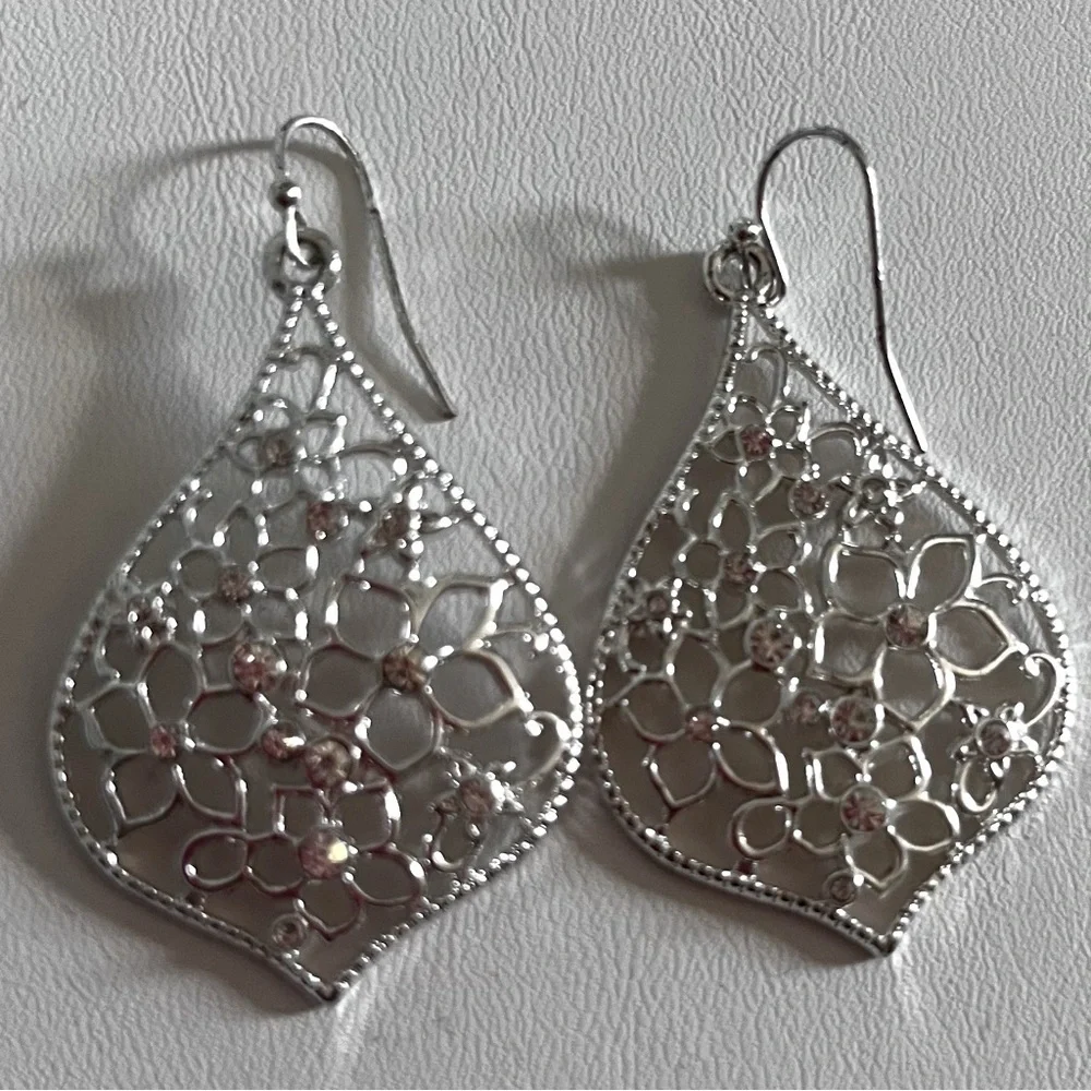 Boho Flower Filigree Earrings Vintage Teardrop Women’s Earrings